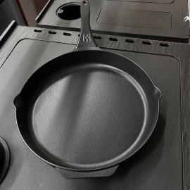 Сковорідка чавунна кругла Ø 30 см